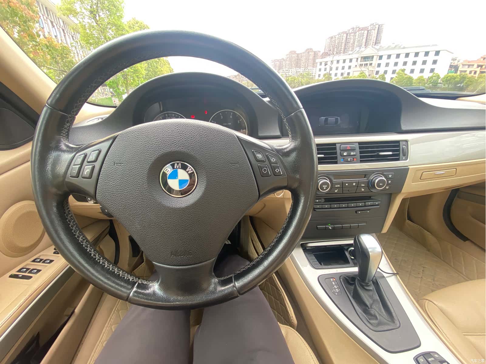 BMW 3 Series, 2011 14