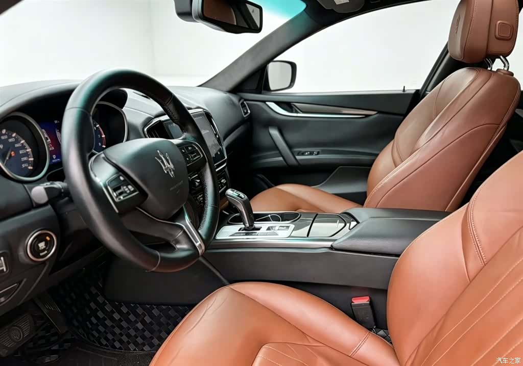 Maserati Ghibli, 2016 4