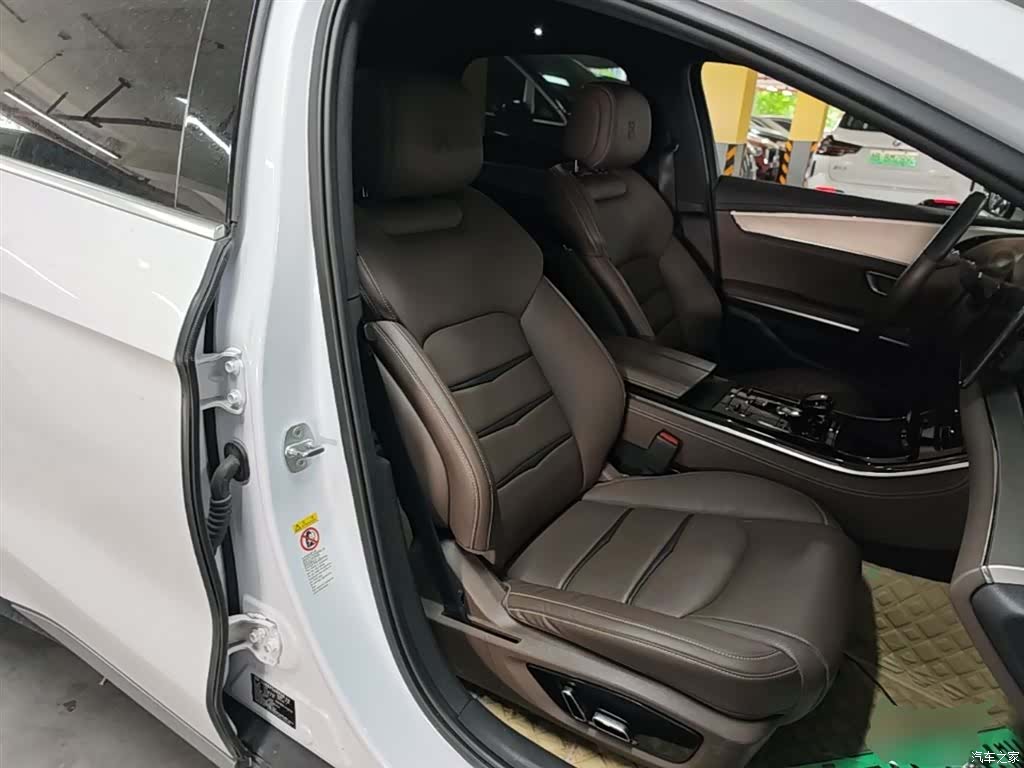 BYD Han, 2020 25