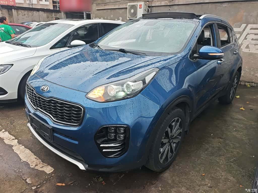 Kia KX5, 2017 1