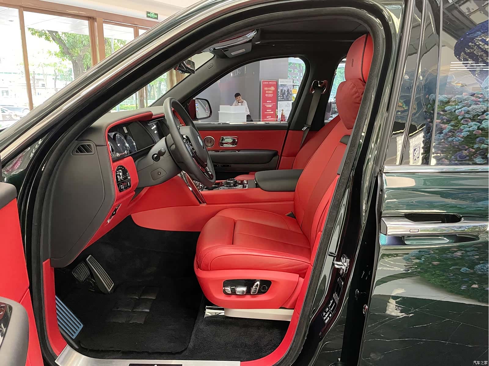 Rolls-Royce Cullinan, 2021 11