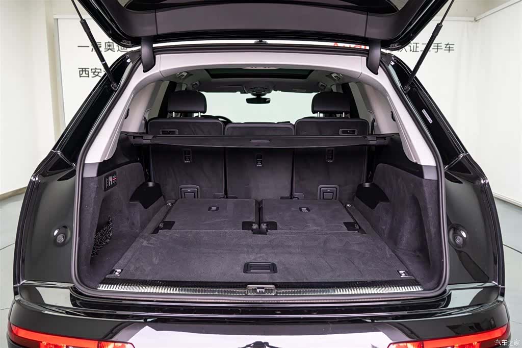 Audi Q7, 2024 10