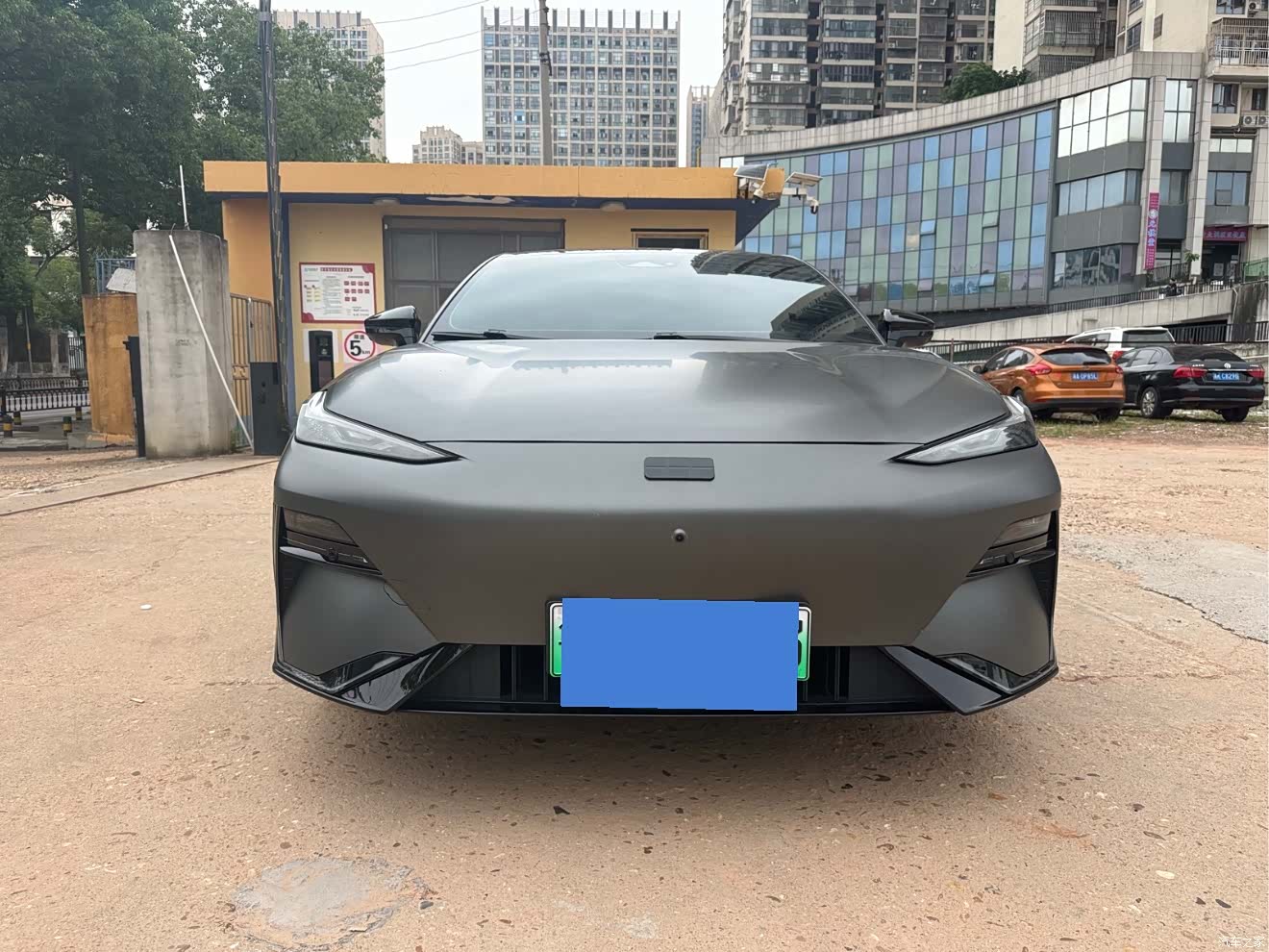 Geely E8, 2024 2