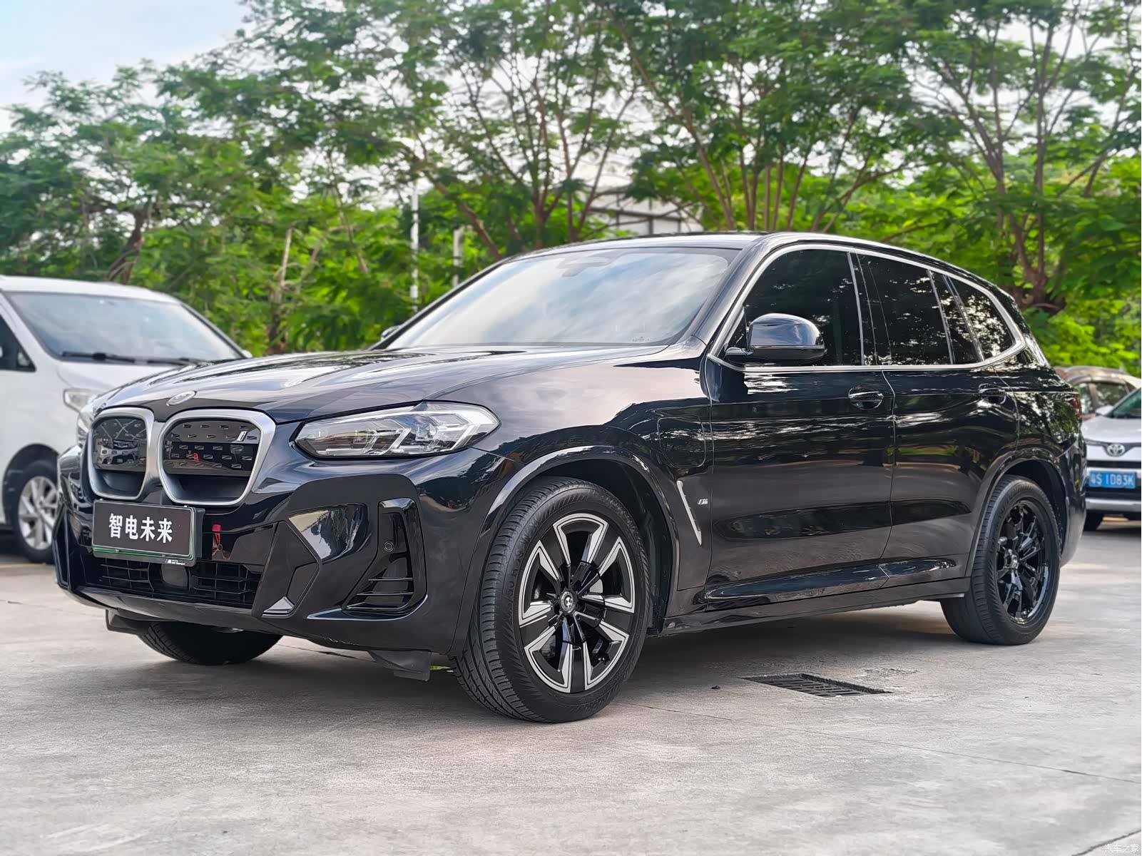 BMW iX3, 2023 1
