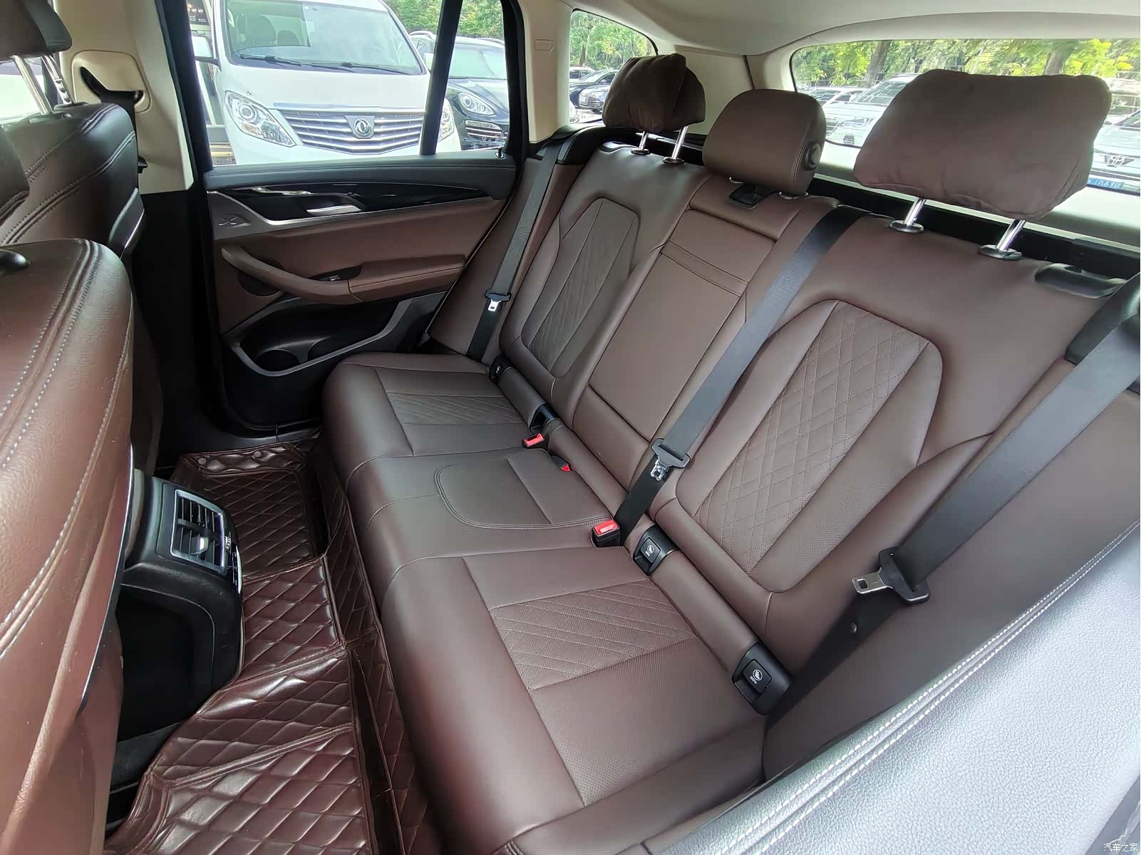 BMW iX3, 2023 10