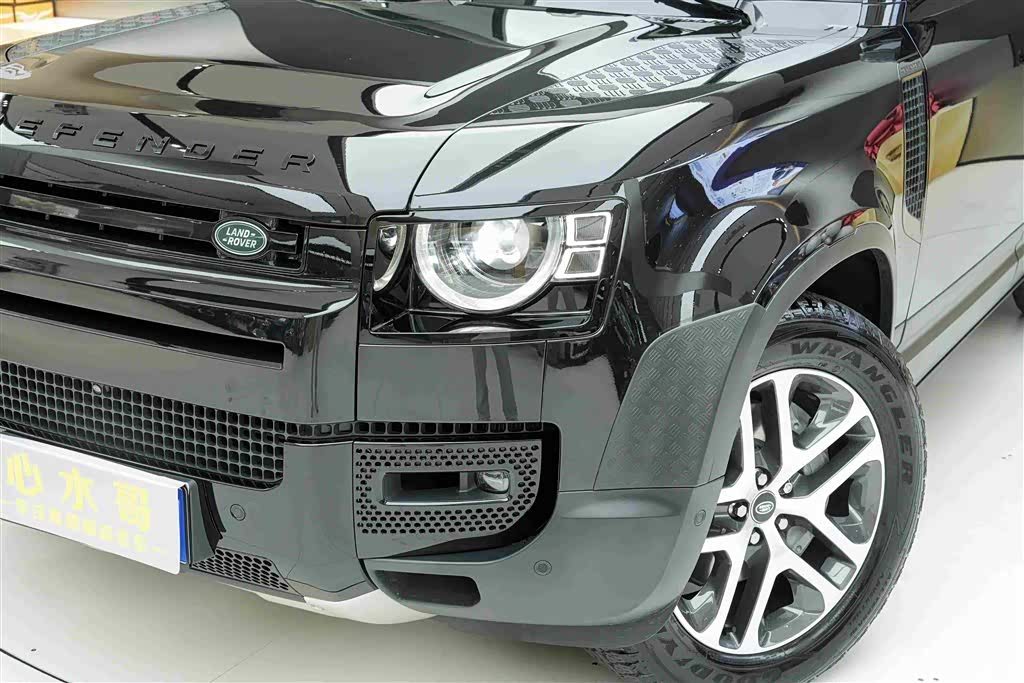 Land Rover Defender, 2024 24