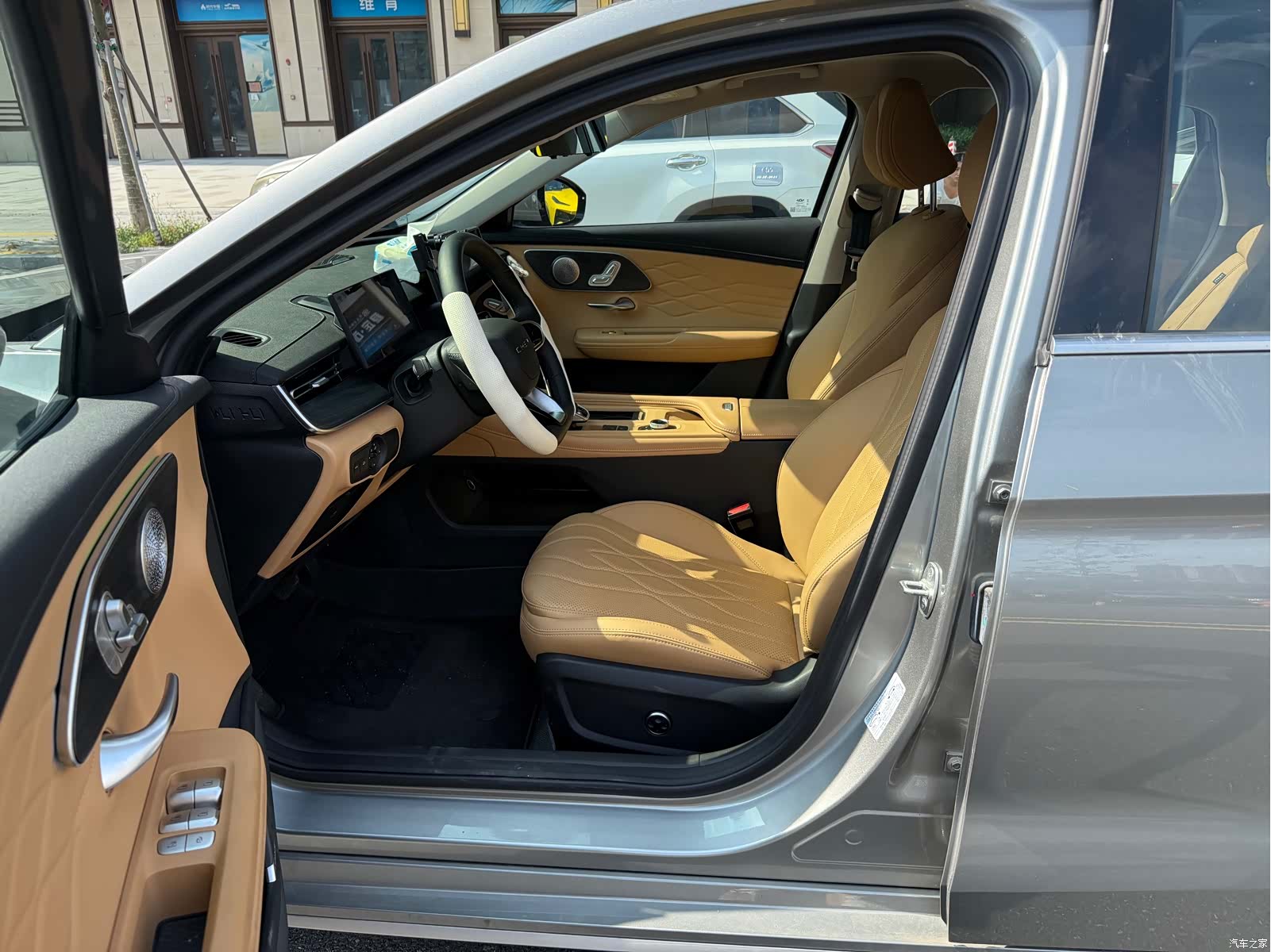 Chery Arrizo 8, 2025 4