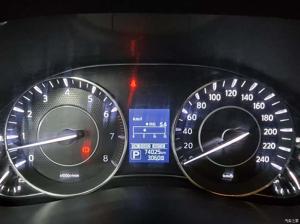 Nissan Patrol, 2017 8