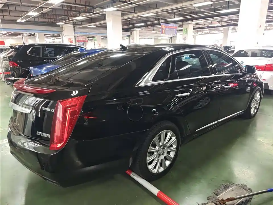 Cadillac XTS