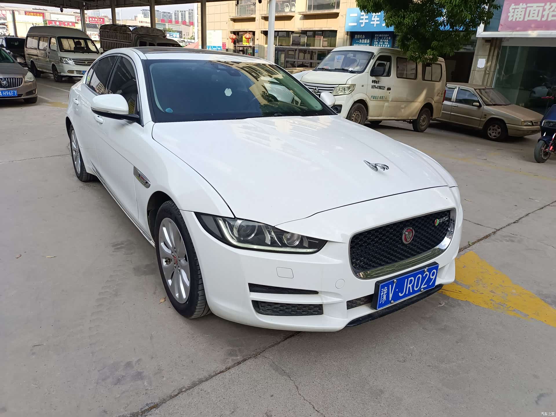 Land Rover XEL, 2019 3