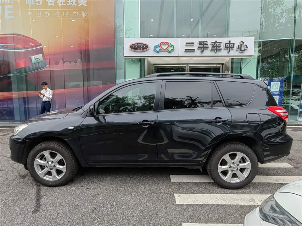 Toyota RAV4 Rongfang