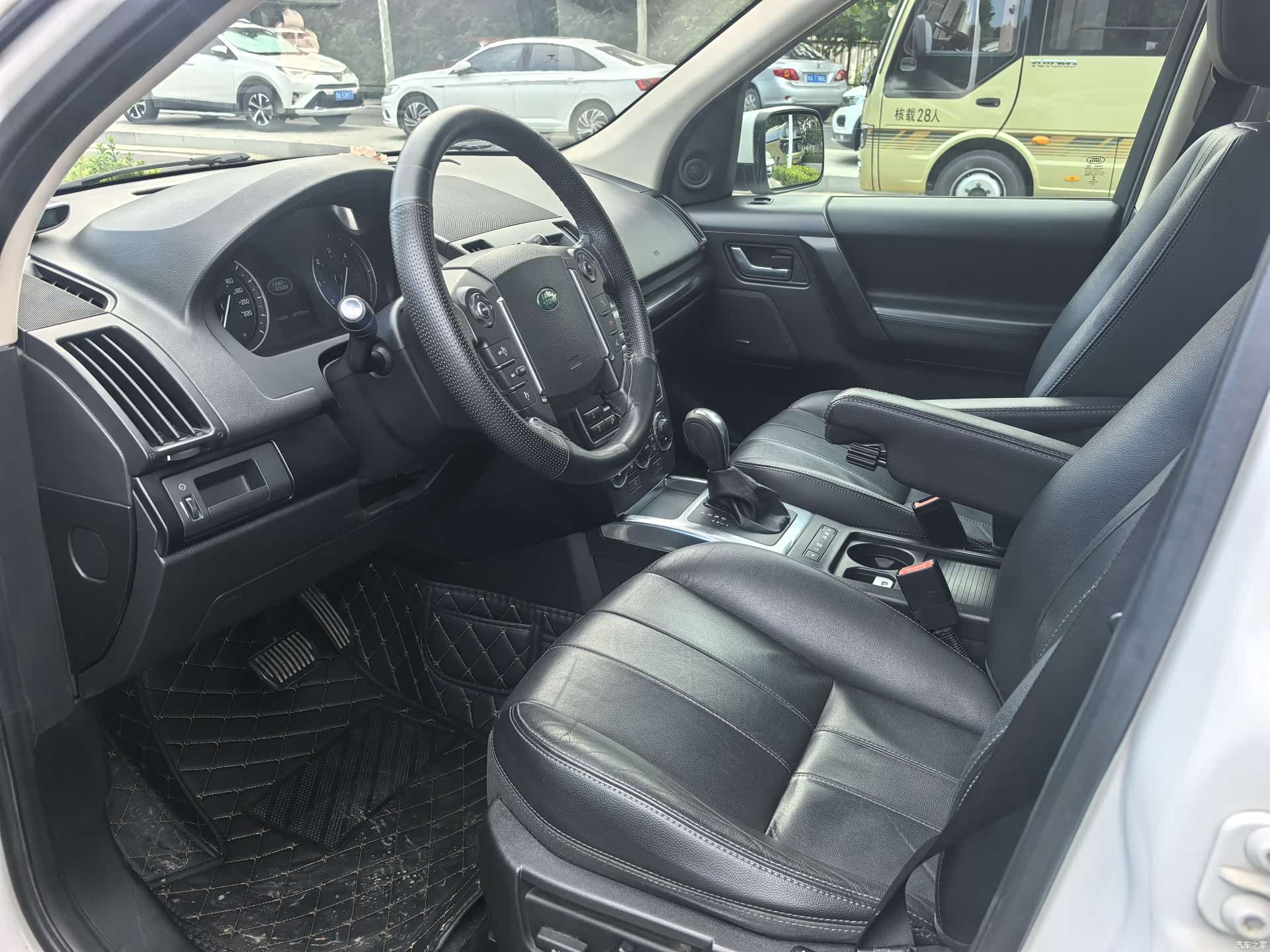 Land Rover SD4, 2014 10
