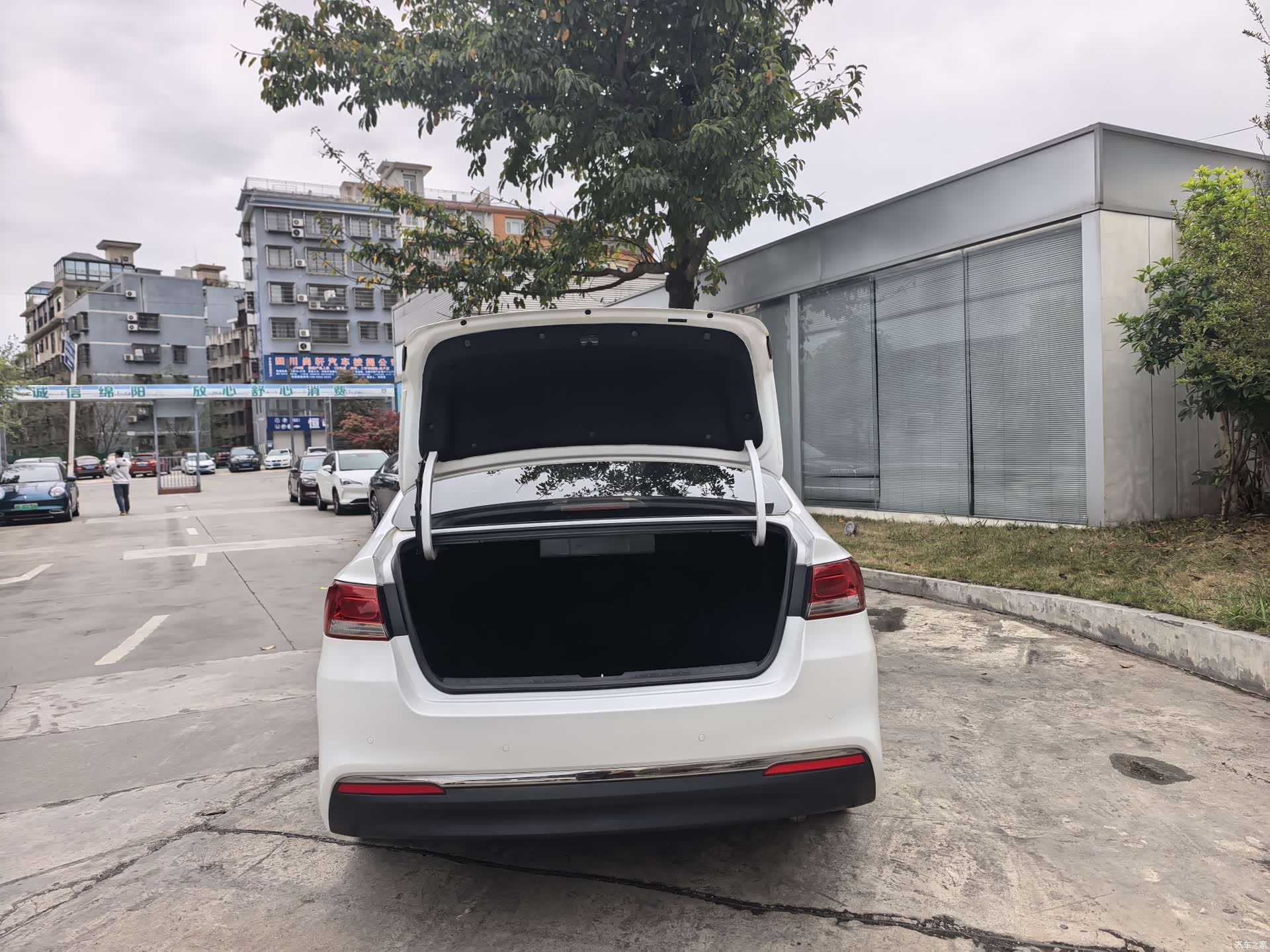 Kia K4, 2016 8