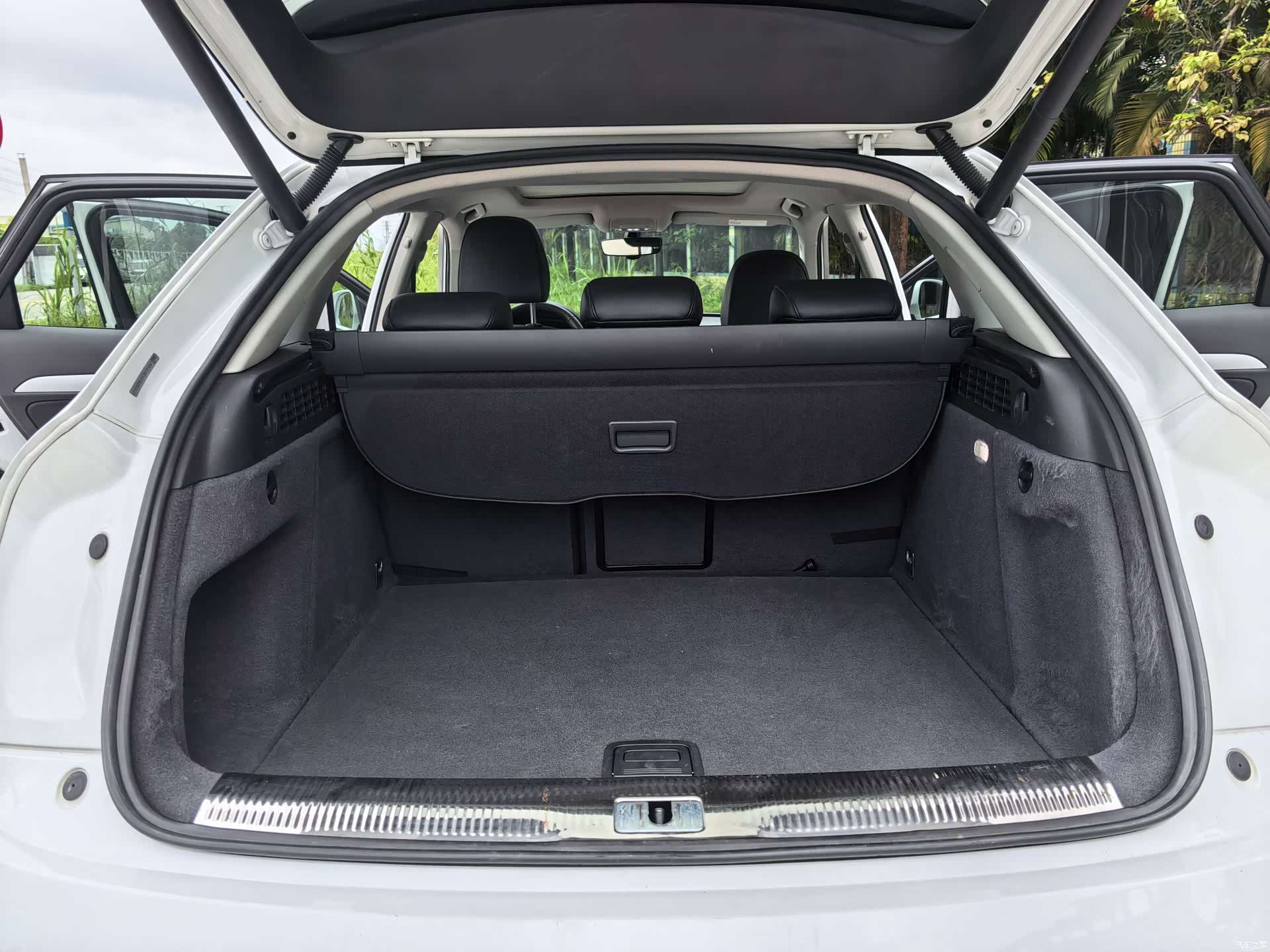 Audi Q3, 2019 9