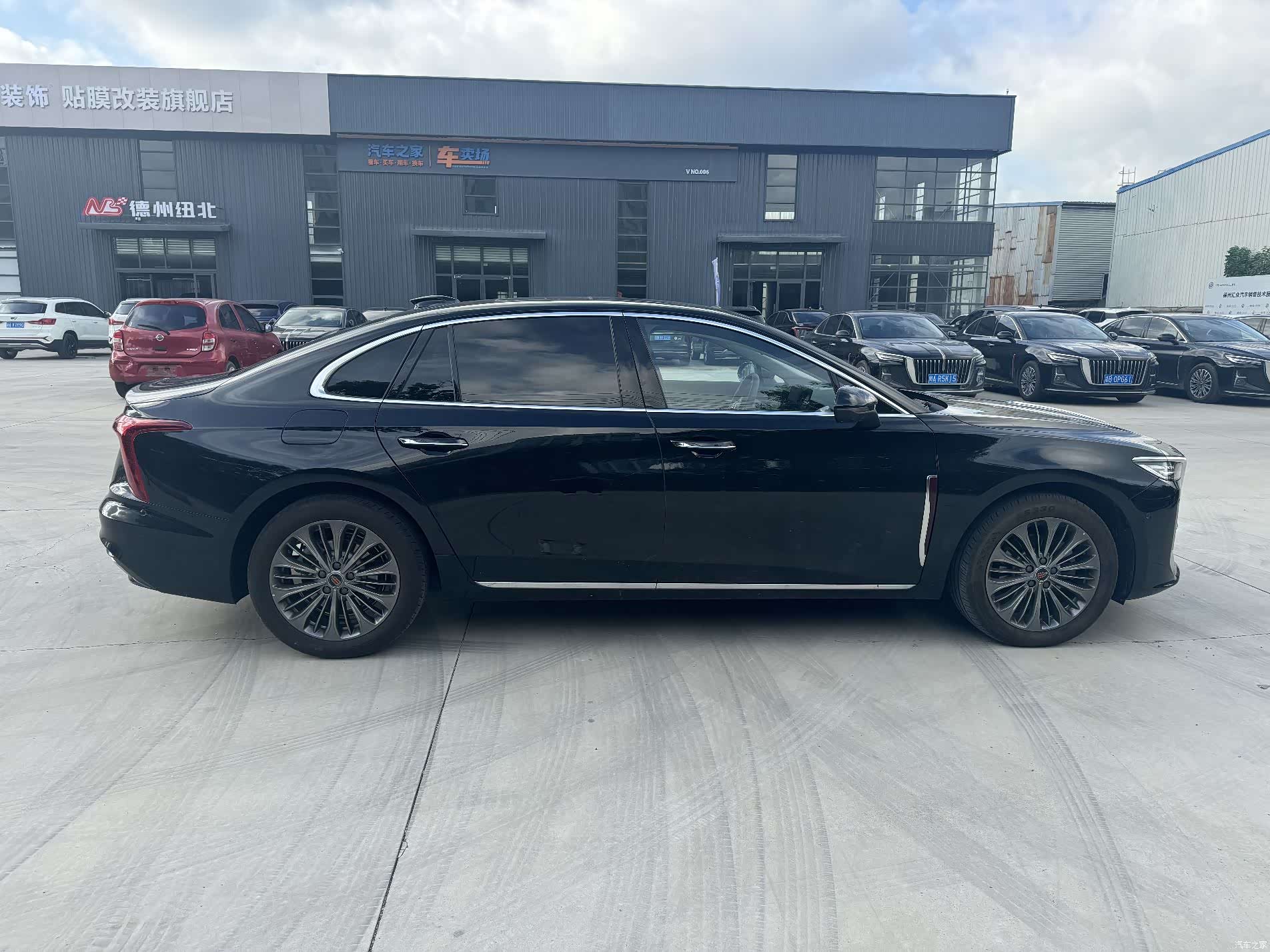 Hongqi H5, 2026 16
