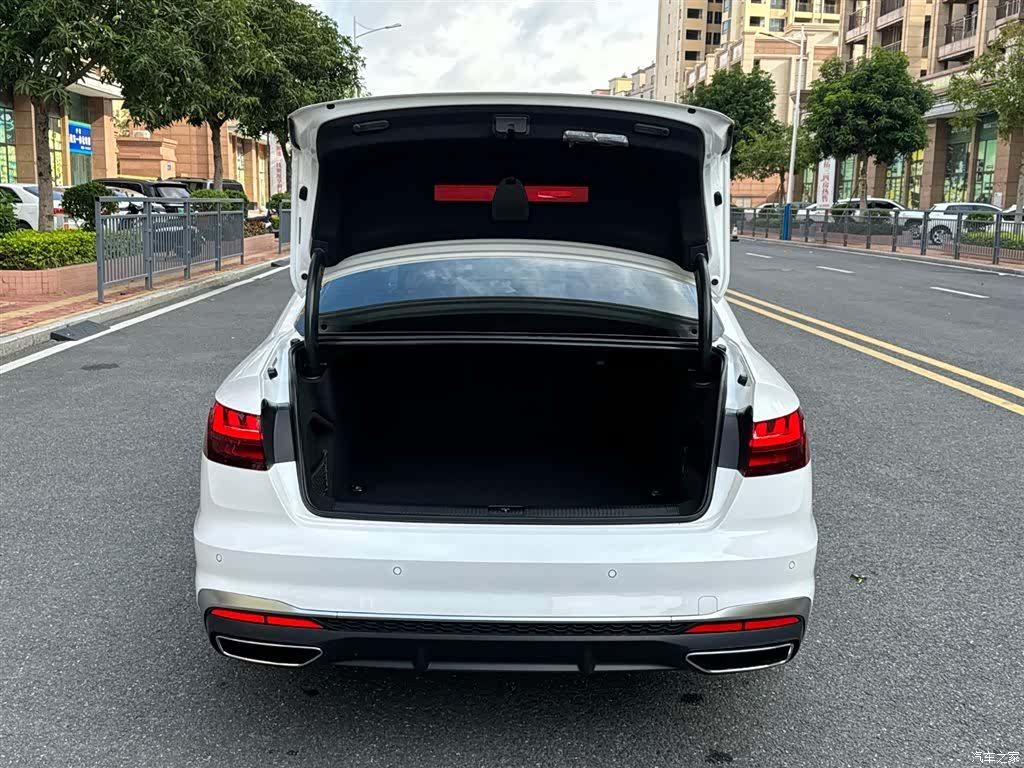 Audi A4L, 2022 15