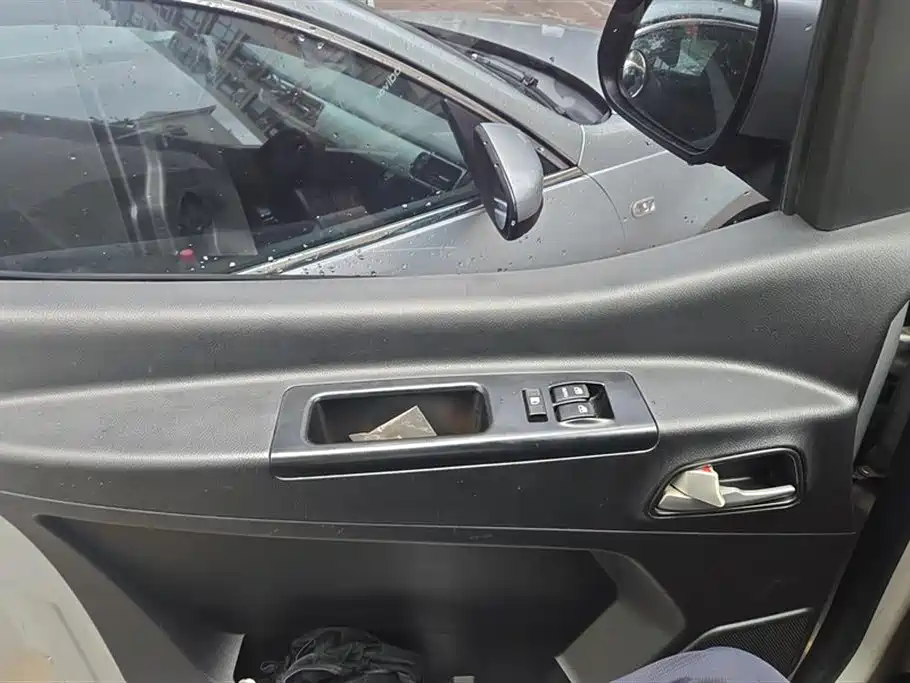 JAC Refine Ruifeng M3