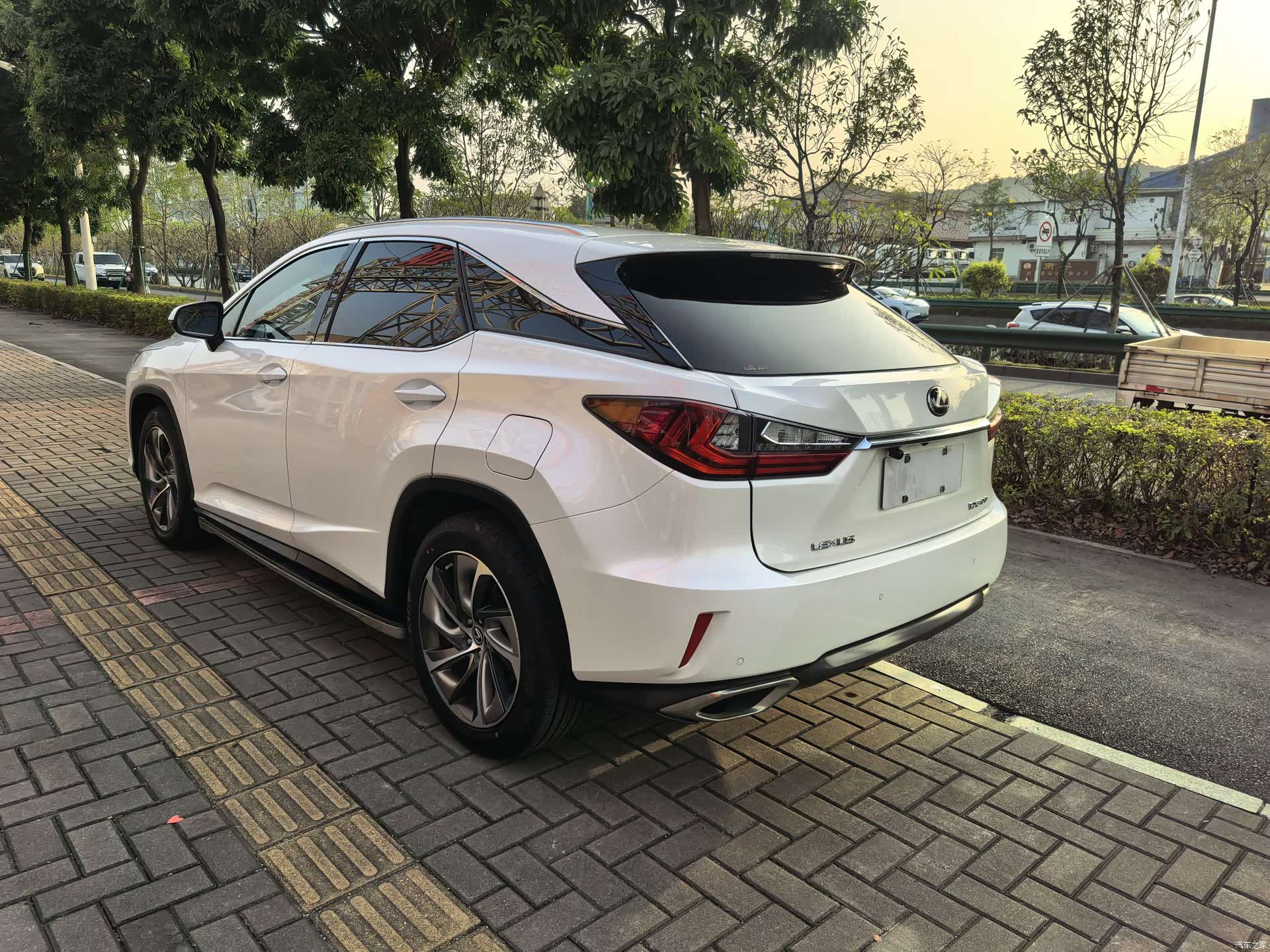 Lexus RX, 2019 8