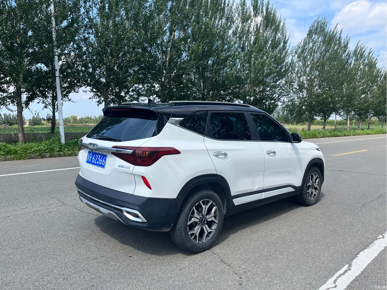 Kia KX3, 2022 4