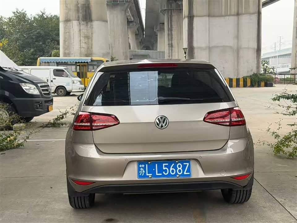 Volkswagen golf