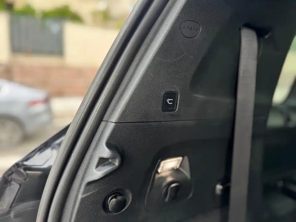 Jeep Grand Commander