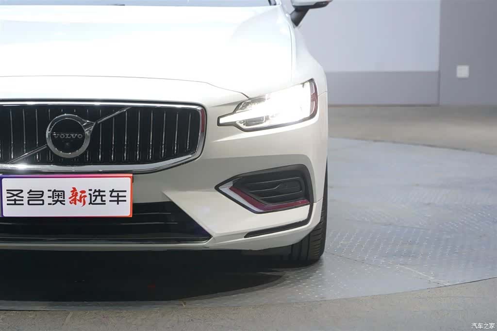 Volvo S60, 2021 3