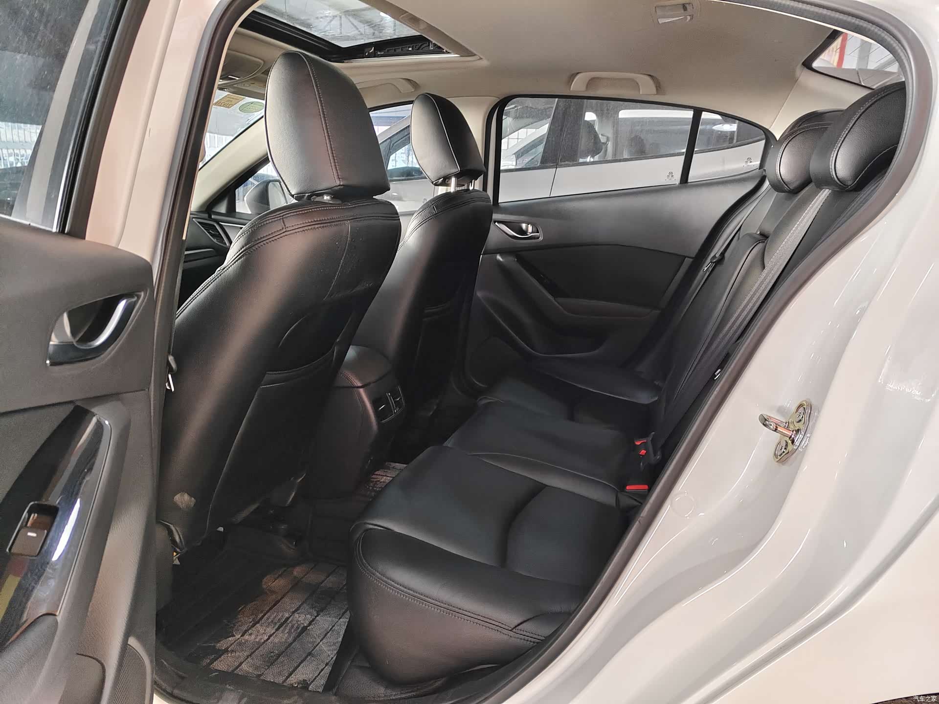 Mazda Mazda3, 2018 6