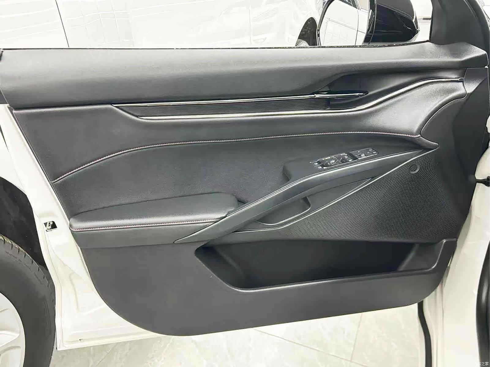 Ford Mondeo, 2023 12