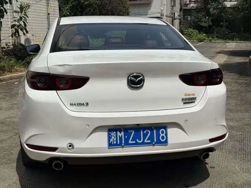 Mazda 3 Angkesaila