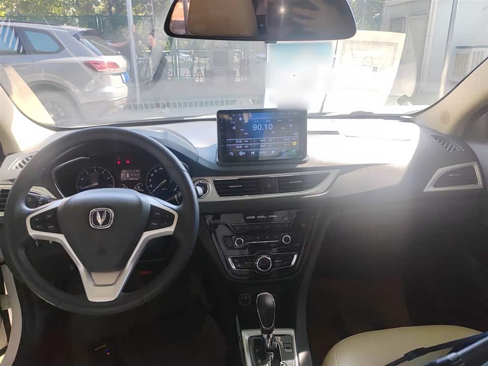 Changan Yuexiang V7