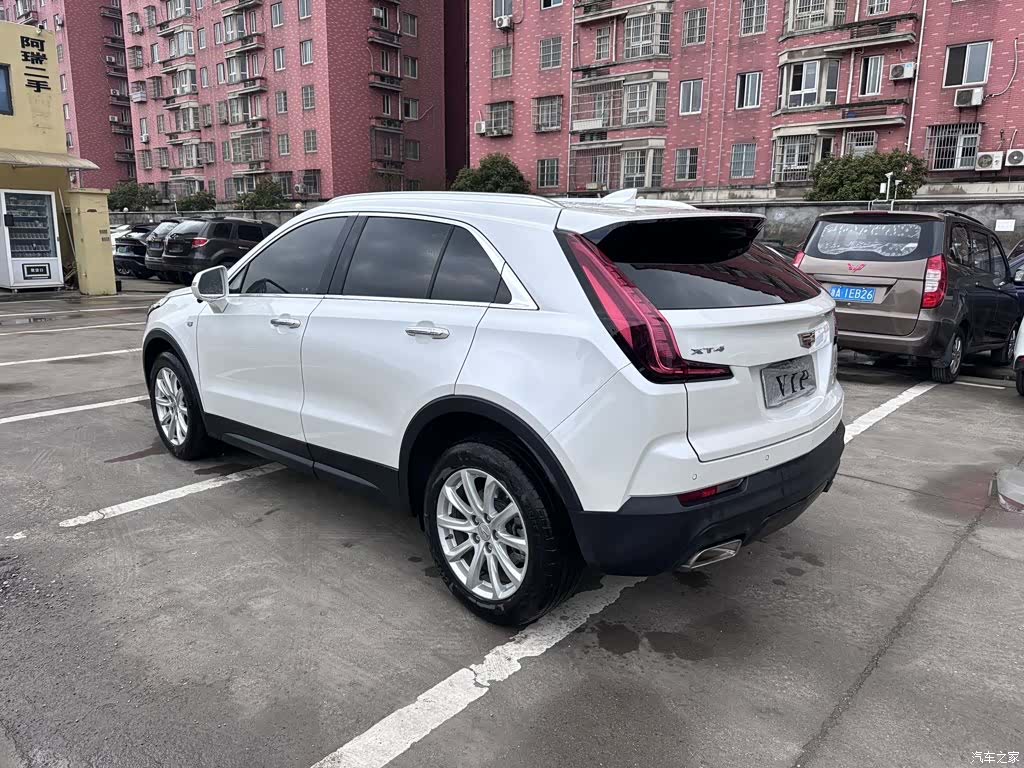 Cadillac XT4, 2022 9