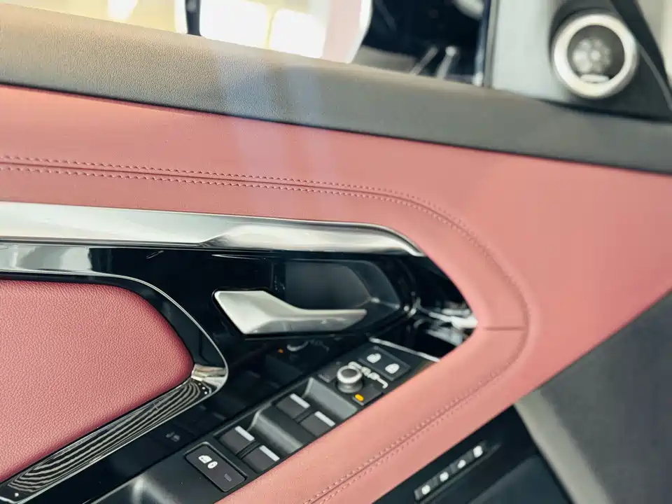 Land Rover Range Rover Aurora