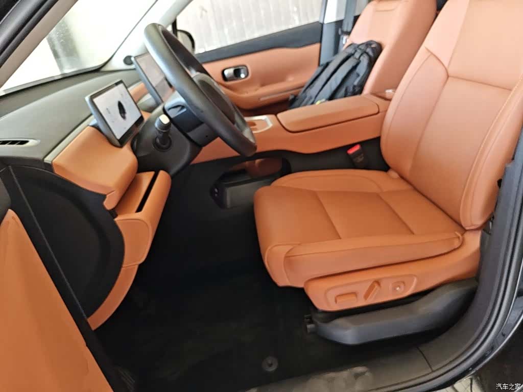 Leapmotor C16, 2025 15