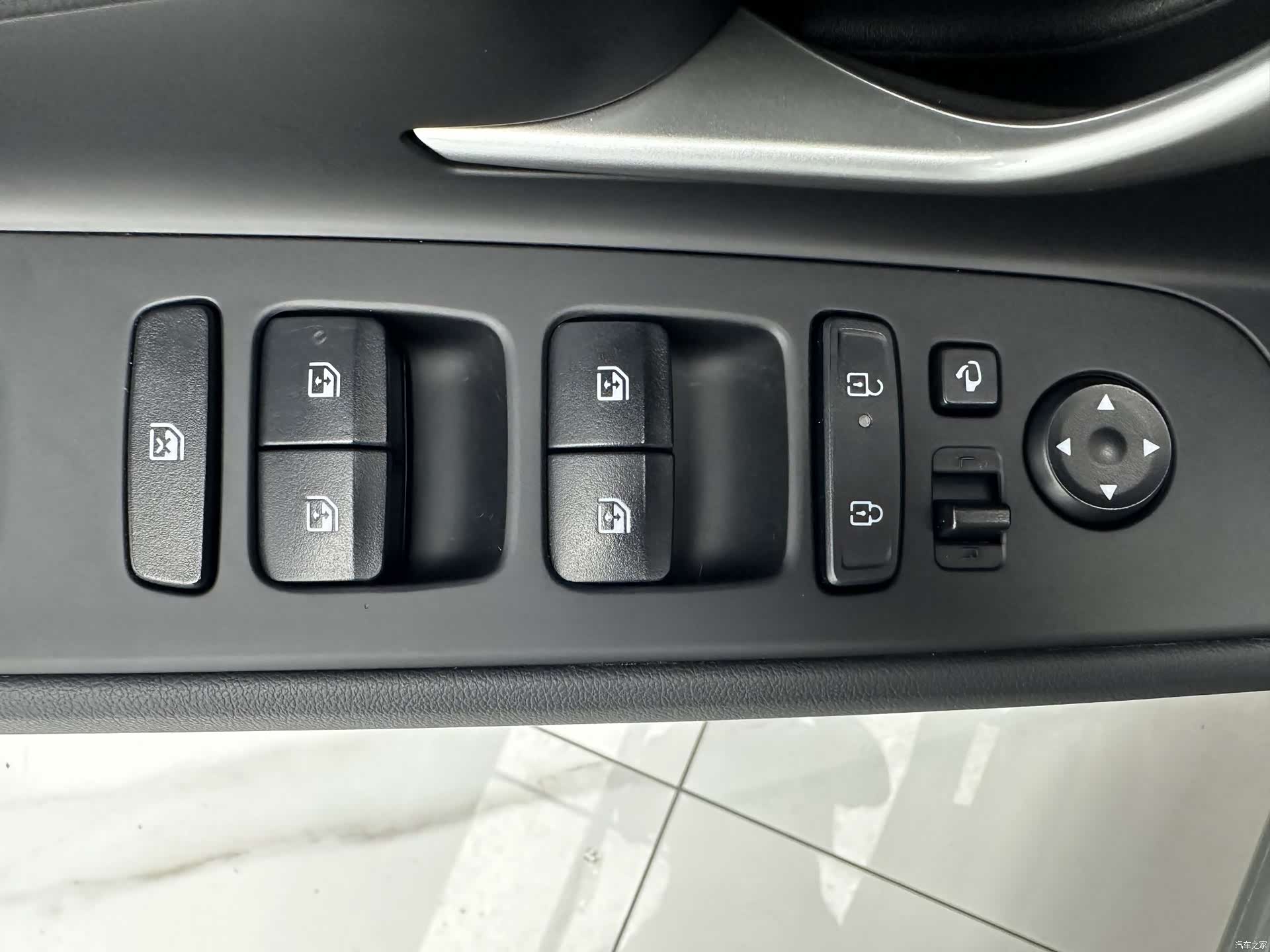 Hyundai Elantra, 2023 12