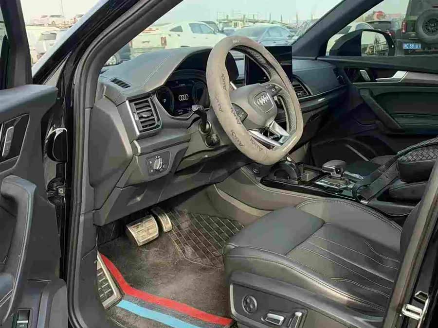 Audi Q5L 2025, фото 5