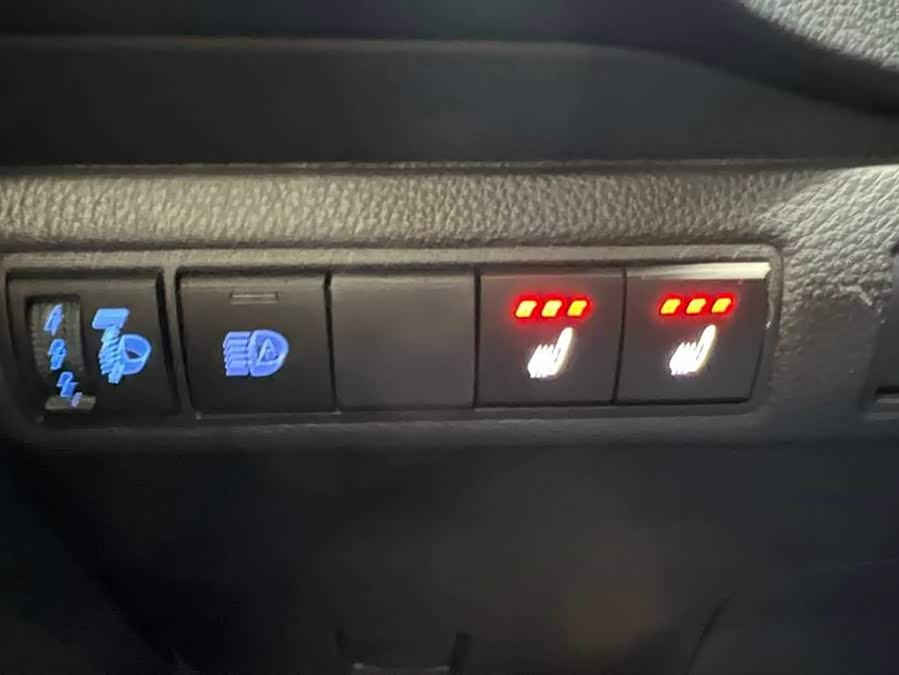 Toyota Corolla 2023, фото 13