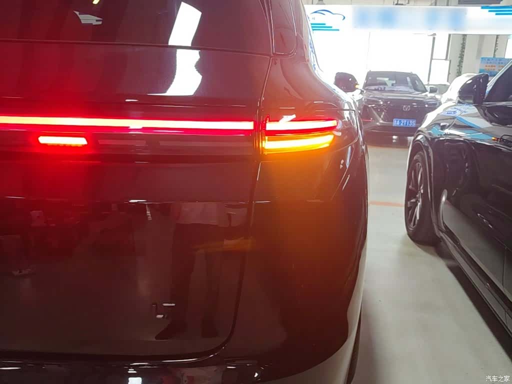 Li Auto L7, 2023 8