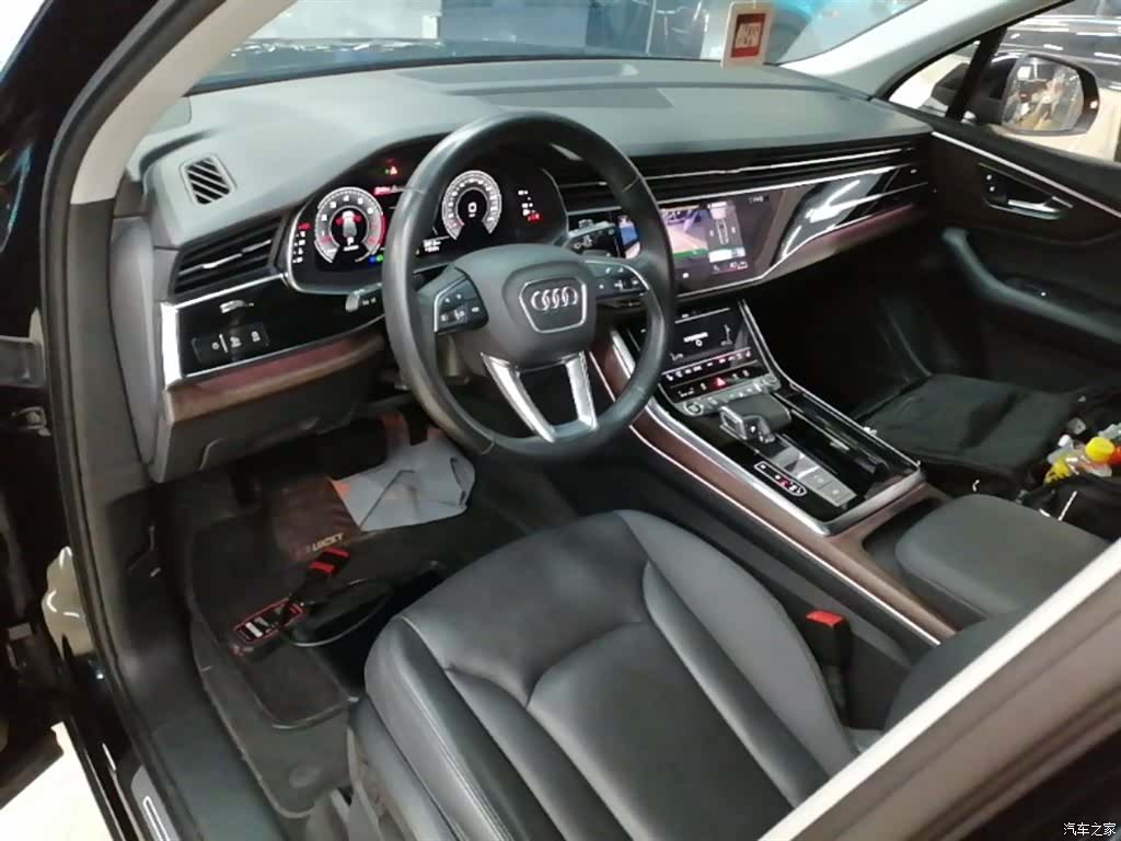 Audi Q7, 2021 10