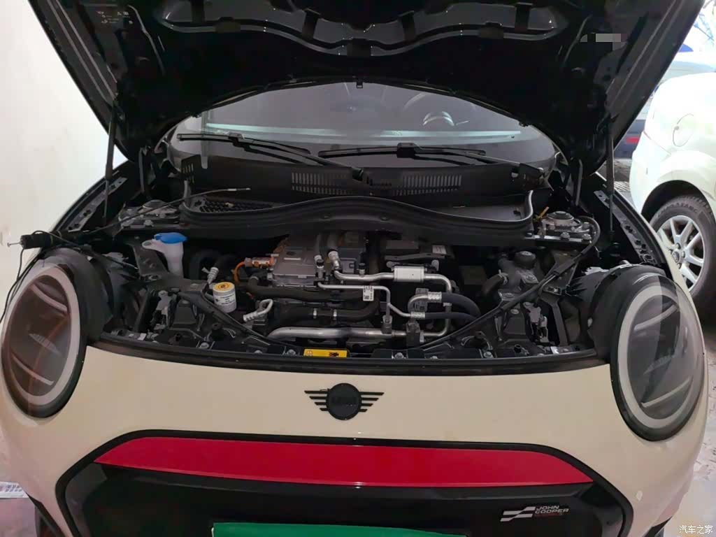 Mini Cooper, 2024 11