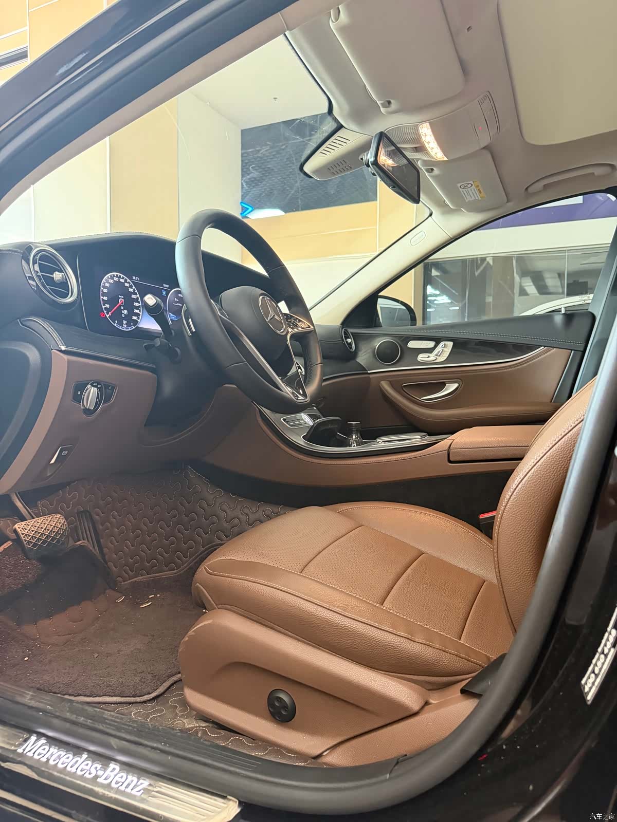 Mercedes-Benz E-Class, 2019 3