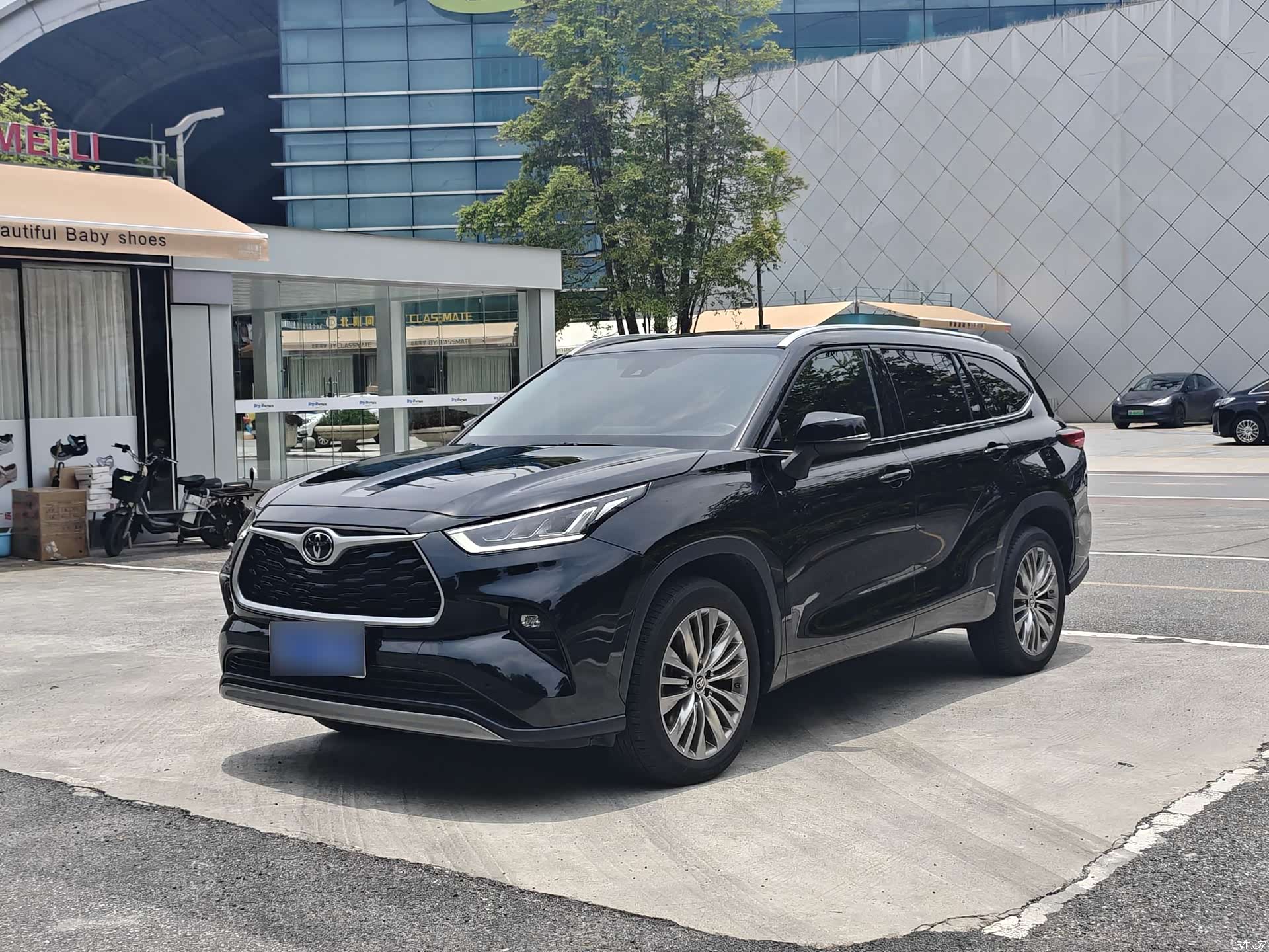 Toyota Highlander, 2024 1