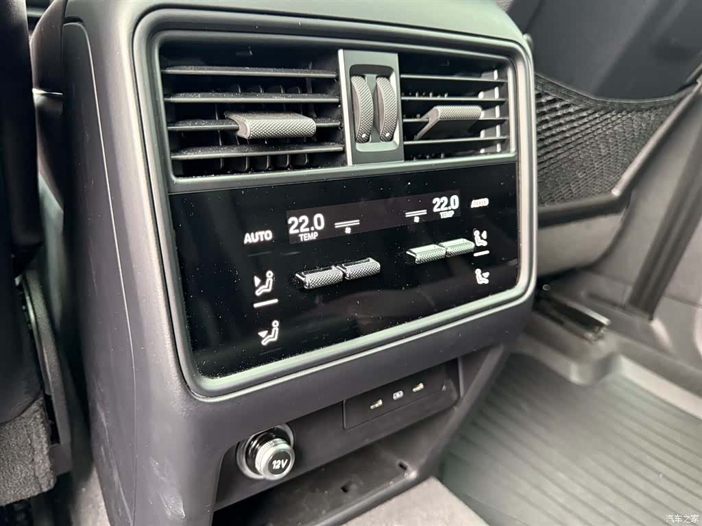 Porsche Cayenne, 2026 16