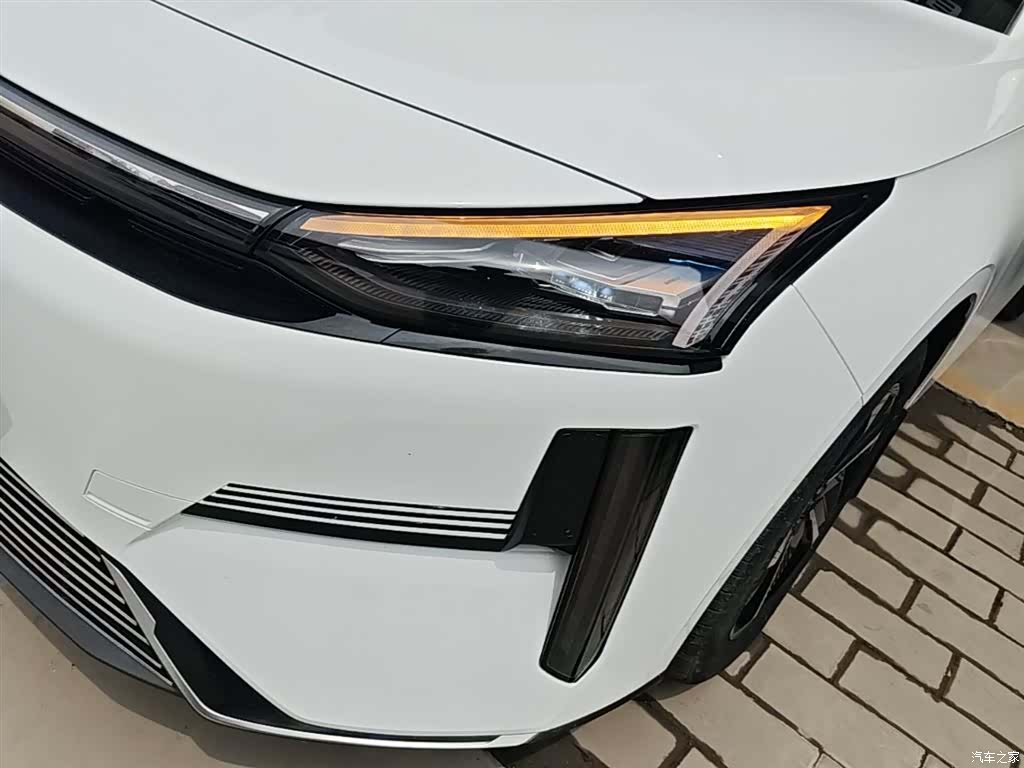 Geely Galaxy L6, 2024 24