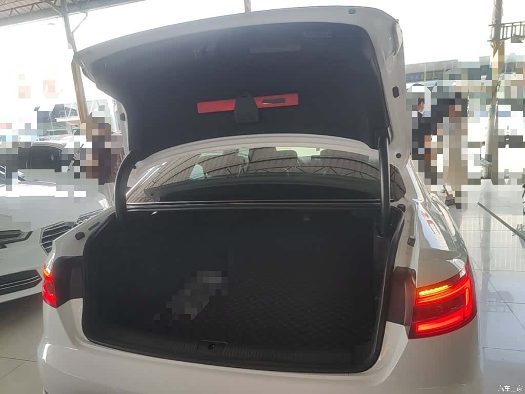 Audi A4L, 2019 19