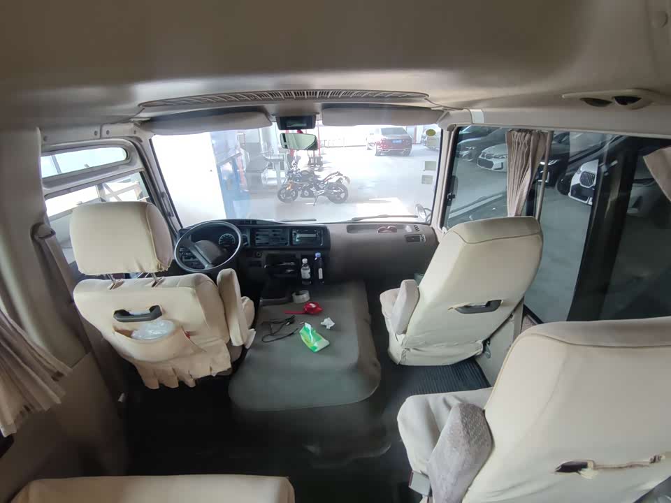 Toyota Costa