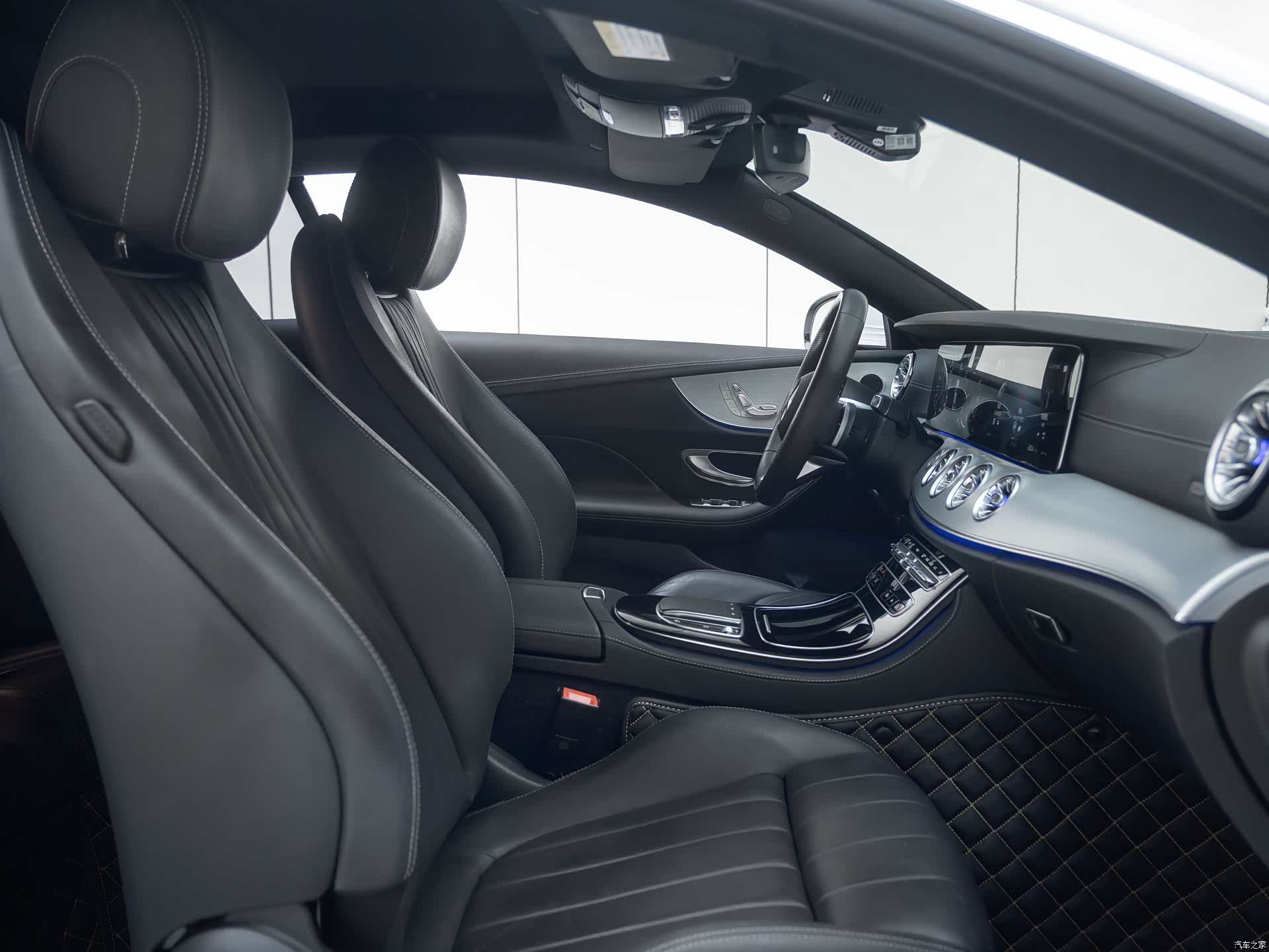 Mercedes-Benz E-Class, 2023 все фото
