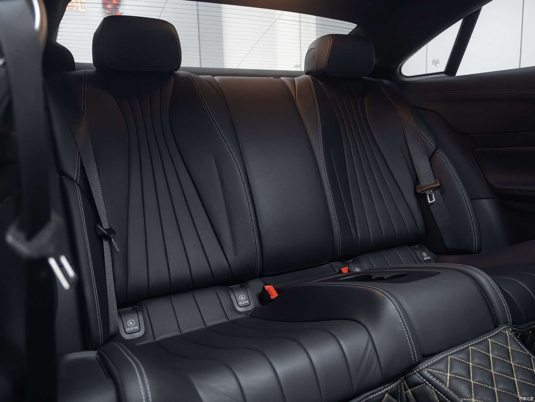 Mercedes-Benz E-Class, 2023 9