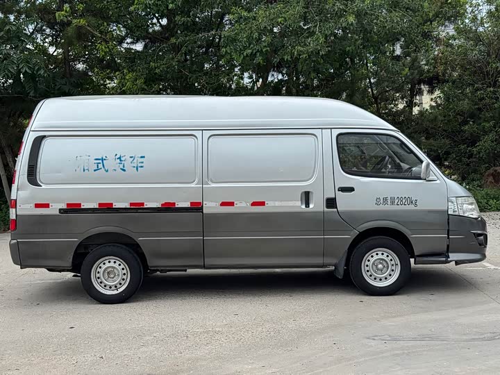 Golden Dragon hai shi 2018 2.0L Petrol ban zhang zhou gao ding V20