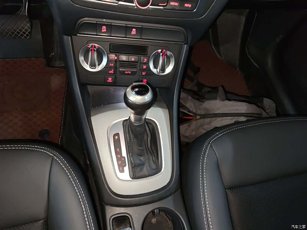 Audi Q3, 2016 14
