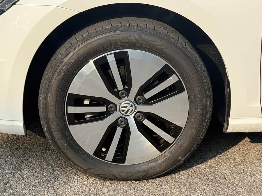 Volkswagen e-Golf 2020, фото 5